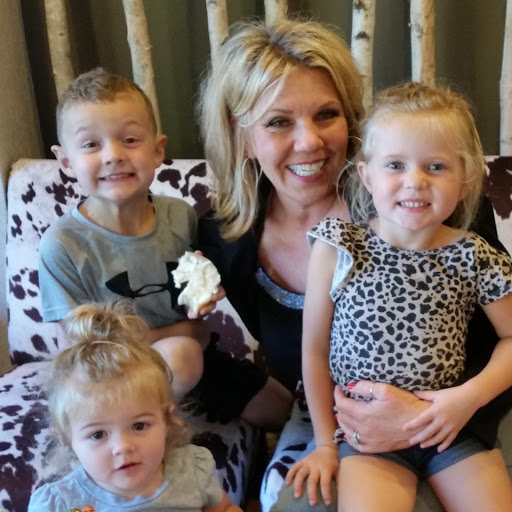 Brenda Perry Photo 42