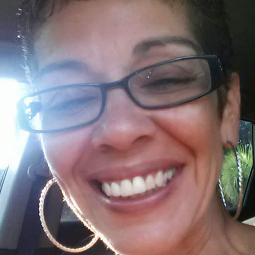 Betty Cruz Photo 31