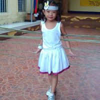 Jenny Ballesteros Photo 6