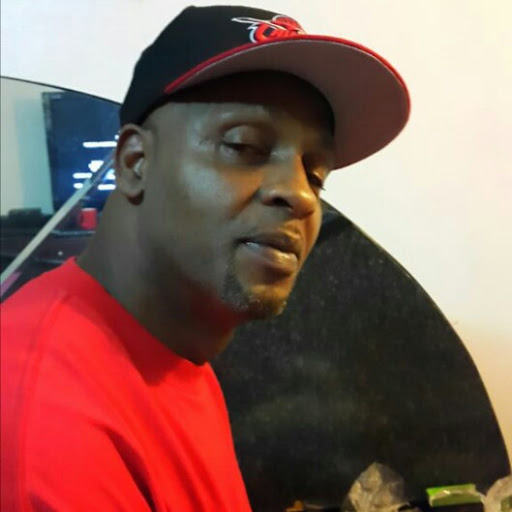 Tracy Tucker Photo 28