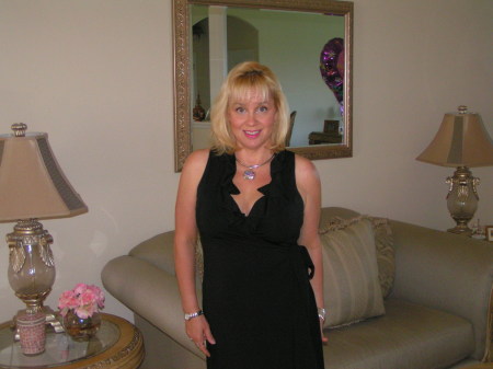 Suzanne Allen Photo 46
