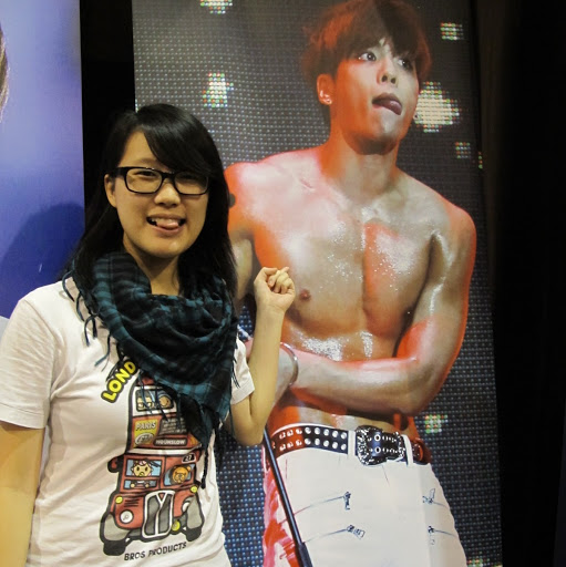 Annie Lau Photo 31