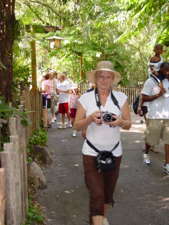 Vicki Jones Photo 12