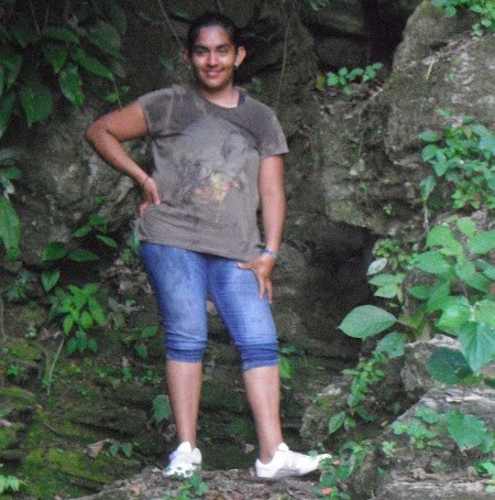 Yareli Sandoval Photo 15