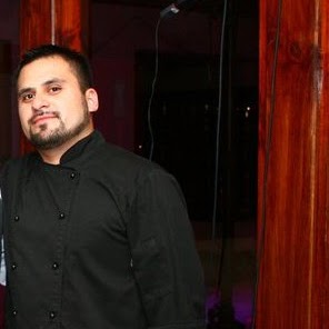 Jonathan Parada Photo 23
