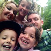 Dana Davies Photo 34