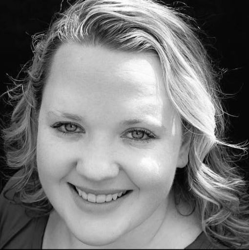 Kelly Derosa Photo 13