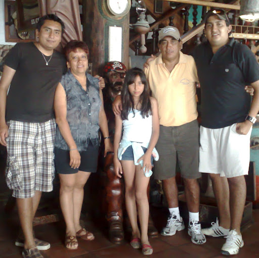 Sylvia Paredes Photo 15