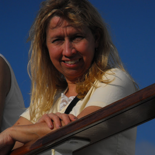 Carol Ferguson Photo 16