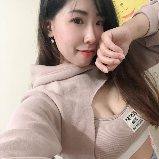 Shelley Li Photo 17