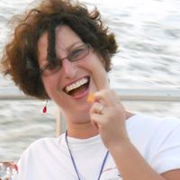 Anne Hall Photo 12