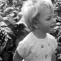 Teri Stone Photo 20