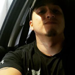 Jordan Gomez Photo 26
