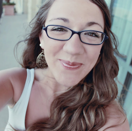 Jennifer Meadows Photo 35