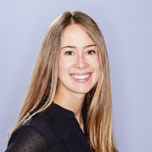 Julie Griffin Photo 17