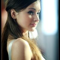 Andreea Andries Photo 7