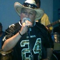 Phillip Gomez Photo 34