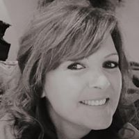 Laurie Johnson Photo 35