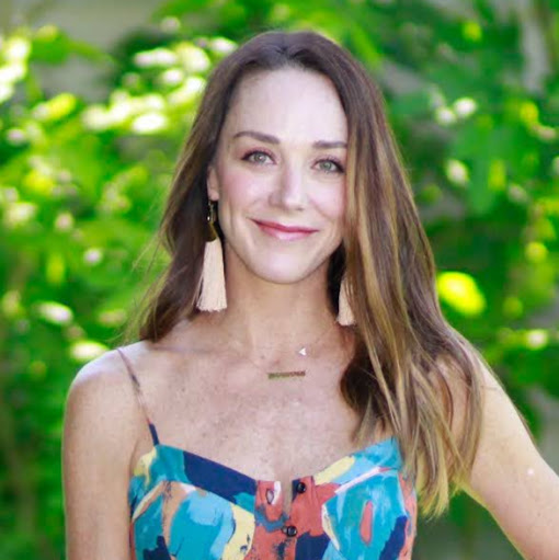 Roxanne Scott Photo 34