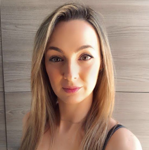 Ana Izquierdo Photo 18