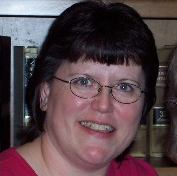 Lisa Petersen Photo 34