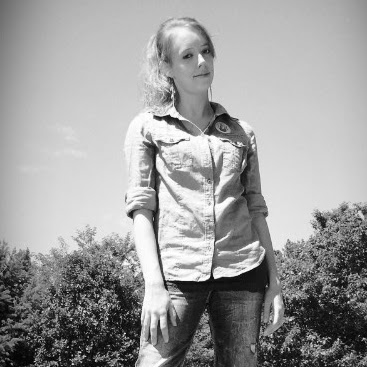 Tracy Flowers Photo 19