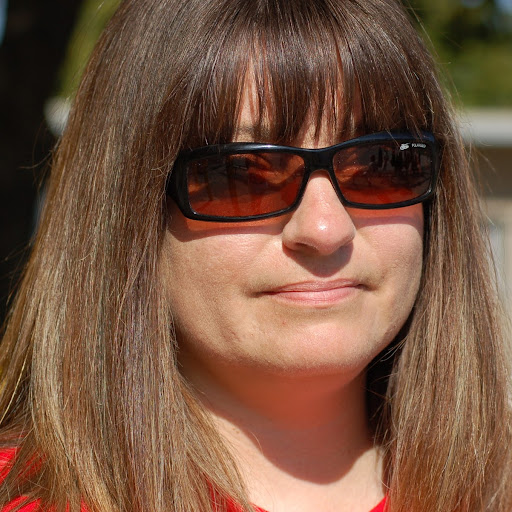 Shelly Waters Photo 28