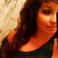 Richelle Adams Photo 14