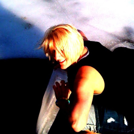 Jennifer Vandiver Photo 14
