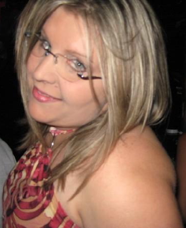 April Walker Photo 42