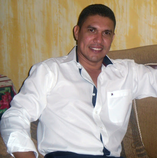 Fernando Gomez Photo 41