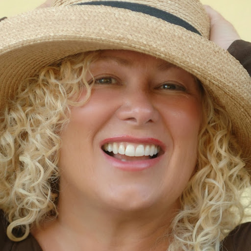 Anita Chambers Photo 30