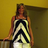 Sara Burks Photo 32