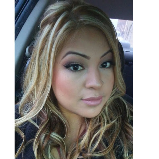 Cynthia Sanchez Photo 27