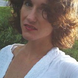 Allison Smith Photo 56