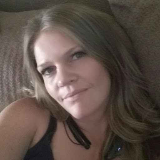 Victoria Esslinger Photo 6