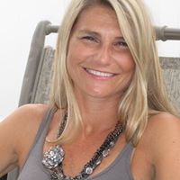 Kellie Sutherland Photo 17