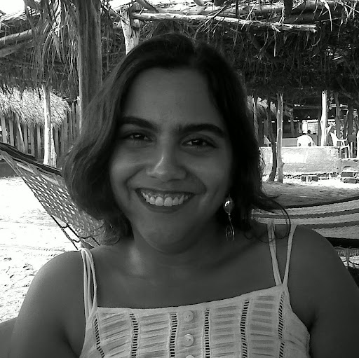 Amanda Flores Photo 15