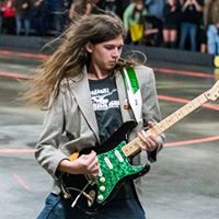 Elliot Austin Photo 9