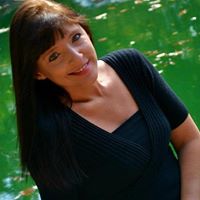 Rebecca Stone Photo 39