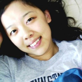 Stephanie Yoon Photo 15