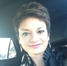 Lori Bennett Photo 26
