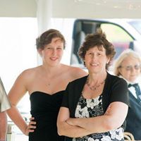 Linda Garrett Photo 28