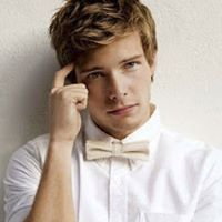 Hunter Parrish Photo 23