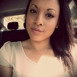 Heather Santos Photo 19