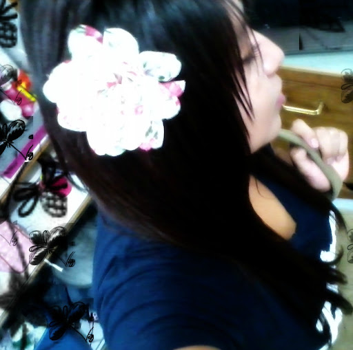 Betty Cruz Photo 26