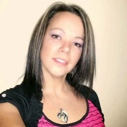 Megan Savage Photo 28
