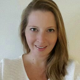 Kristin Weis Photo 22