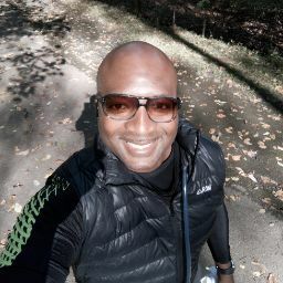 Derrick Hampton Photo 32