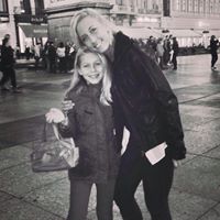 Alison Myers Photo 35